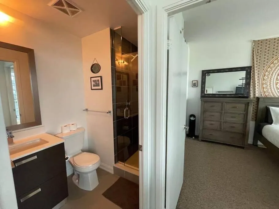 Cozy 2 Bedroom Boho Apartment North York Skyscraper Toronto Canada